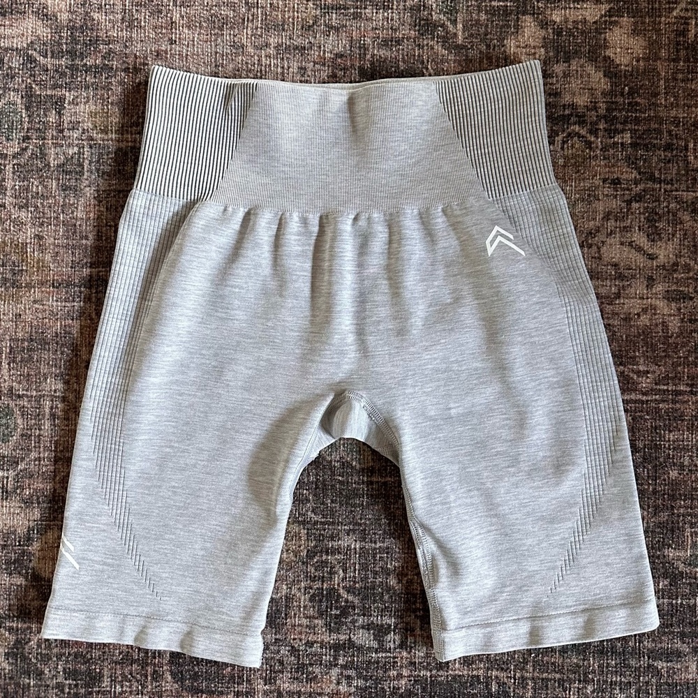 NWOT Oner Active Gray Workout Shorts | Women’s M | Compression Shorts